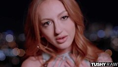 Scéna#2 pro video: Fiery redhead Kendra's tight backside gets thrilli...
